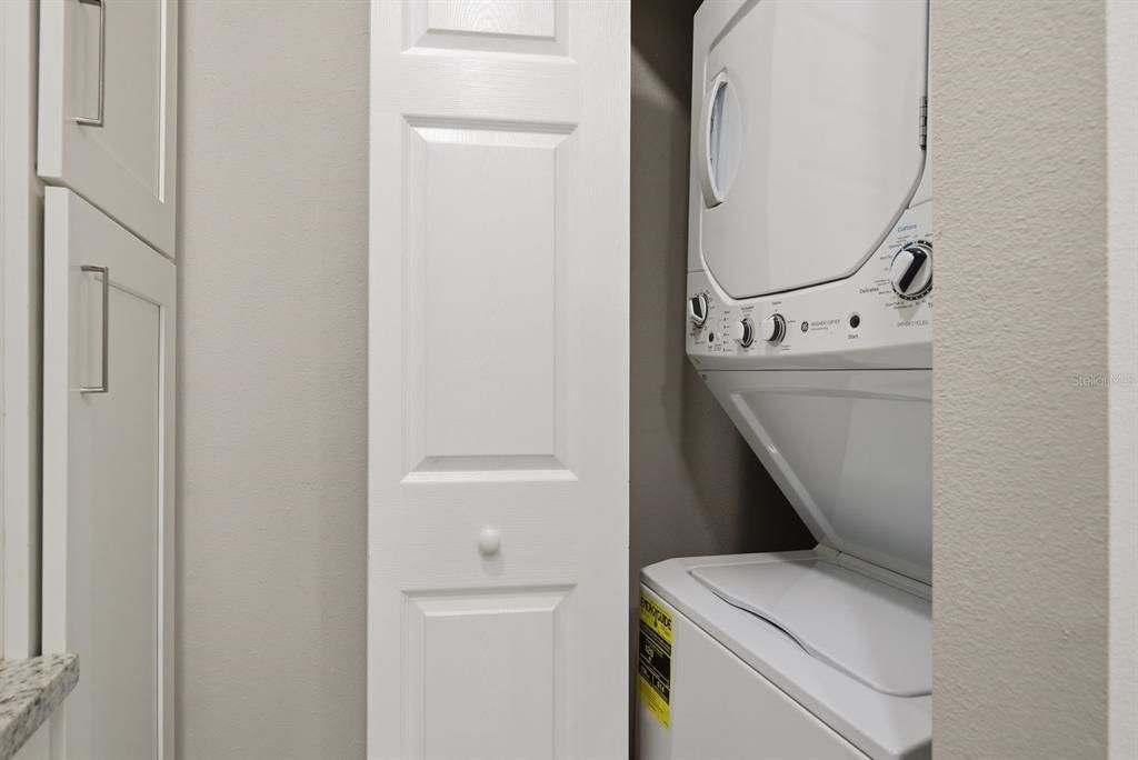 For Rent: $2,350 (3 beds, 2 baths, 1060 Square Feet)