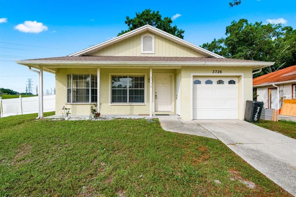 For Rent: $2,350 (3 beds, 2 baths, 1060 Square Feet)