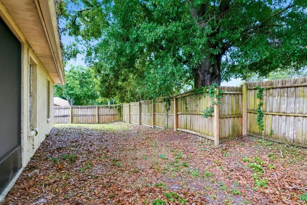 For Rent: $2,350 (3 beds, 2 baths, 1060 Square Feet)