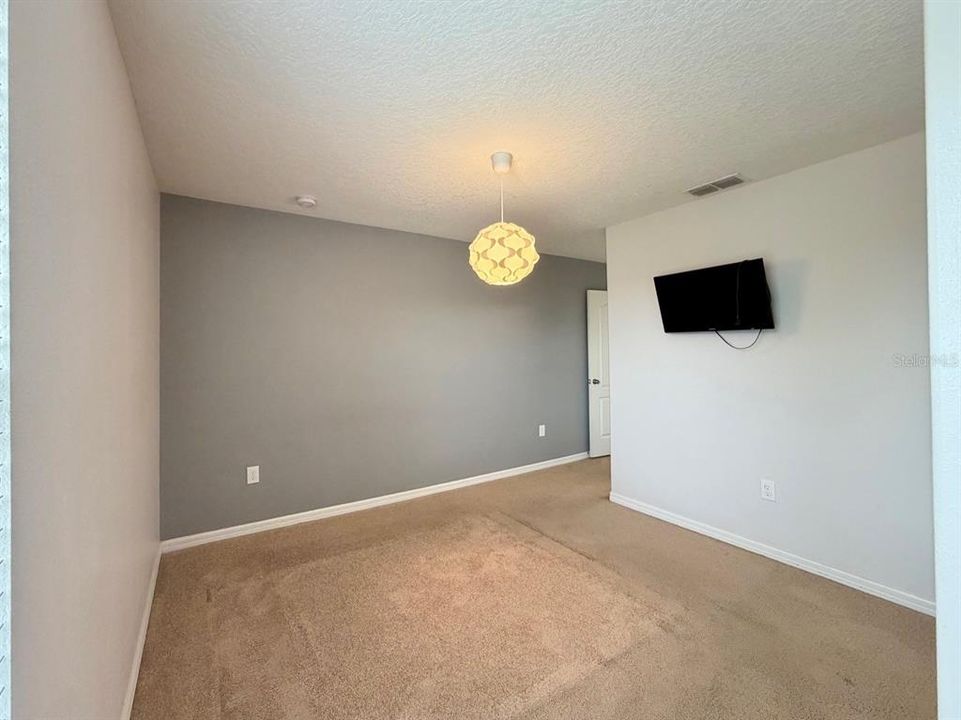 En Venta: $579,900 (4 camas, 3 baños, 2680 Pies cuadrados)
