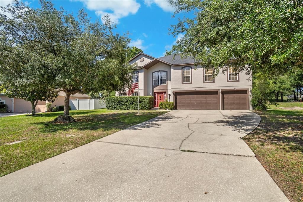 For Sale: $515,000 (6 beds, 4 baths, 3911 Square Feet)