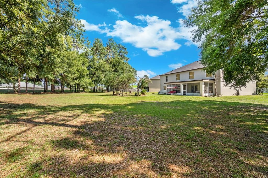 For Sale: $515,000 (6 beds, 4 baths, 3911 Square Feet)