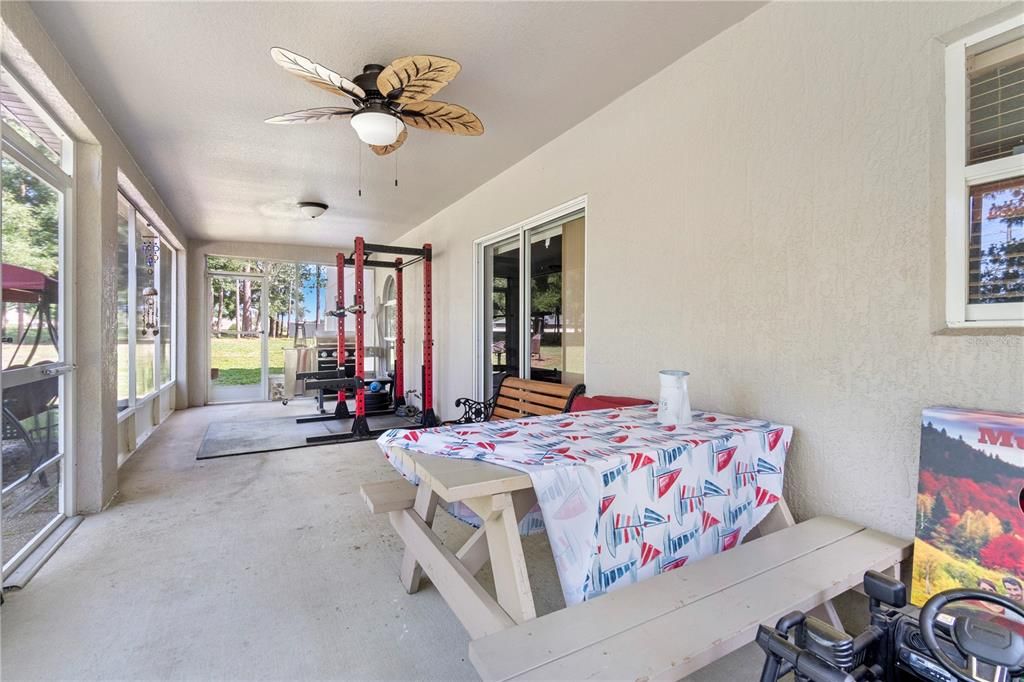 For Sale: $515,000 (6 beds, 4 baths, 3911 Square Feet)