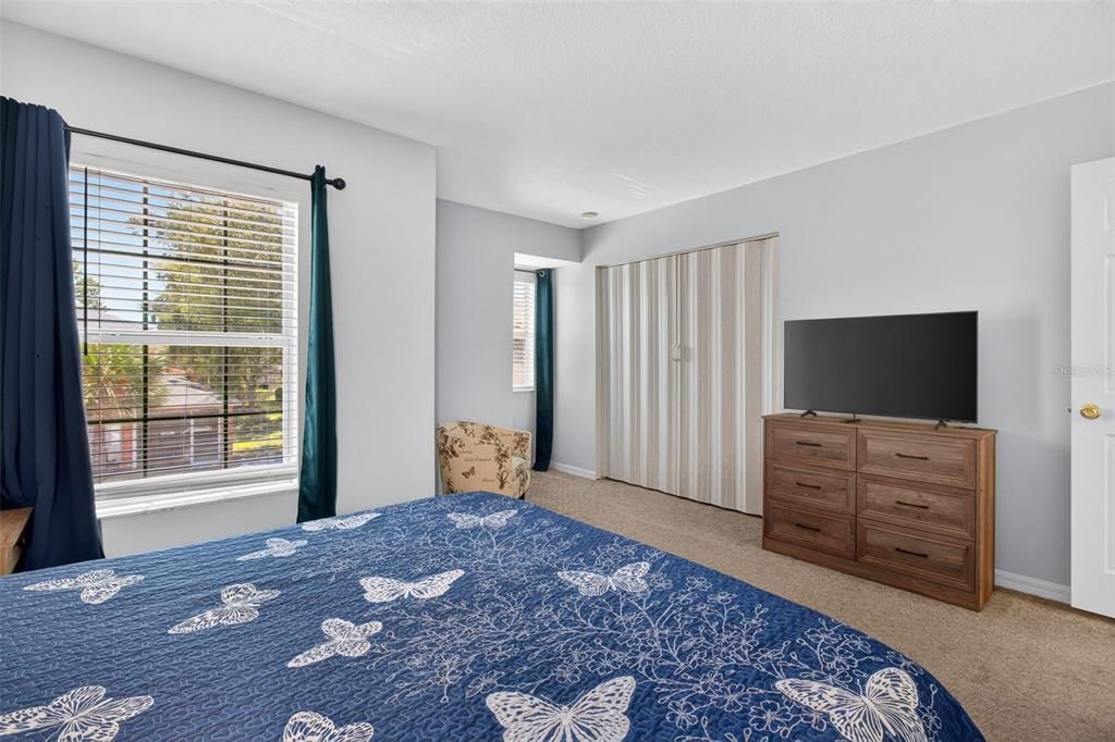 For Sale: $300,000 (3 beds, 2 baths, 1544 Square Feet)