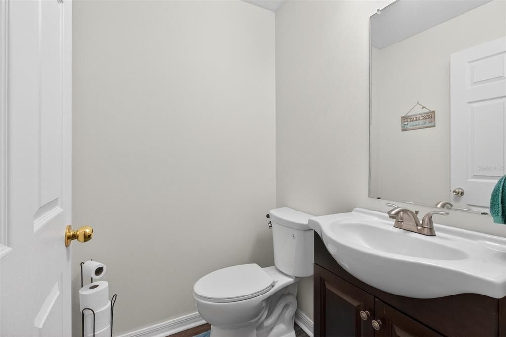 For Sale: $300,000 (3 beds, 2 baths, 1544 Square Feet)
