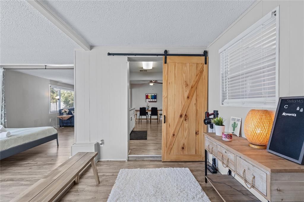 For Sale: $350,000 (3 beds, 1 baths, 1468 Square Feet)