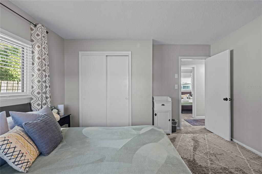 For Sale: $350,000 (3 beds, 1 baths, 1468 Square Feet)