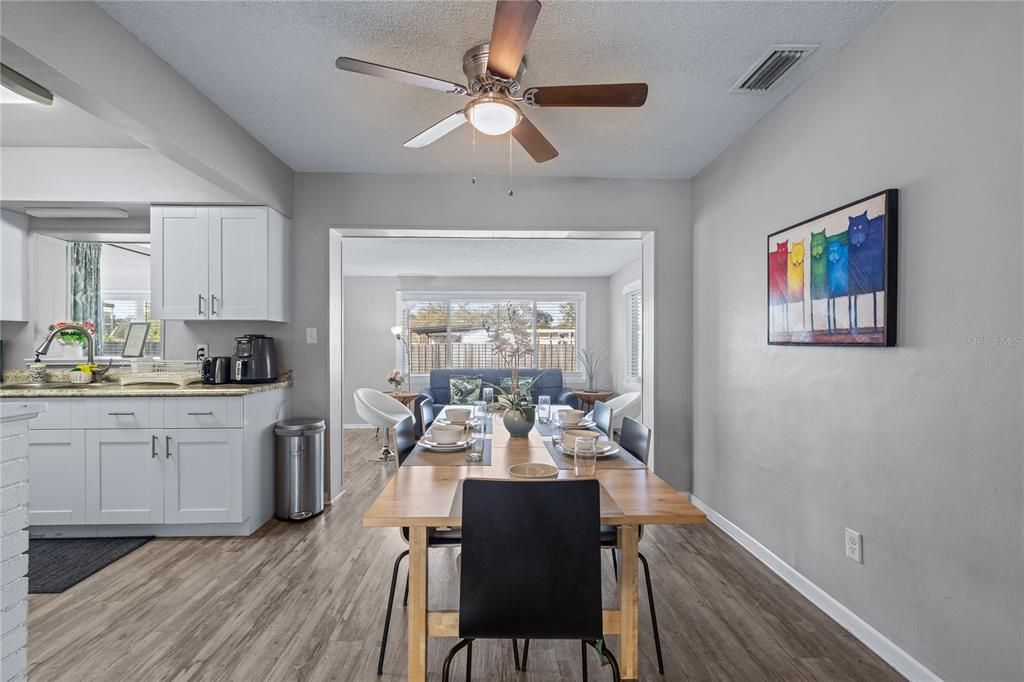 For Sale: $350,000 (3 beds, 1 baths, 1468 Square Feet)