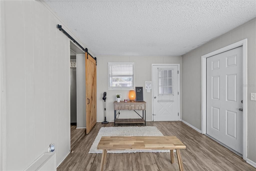 For Sale: $350,000 (3 beds, 1 baths, 1468 Square Feet)