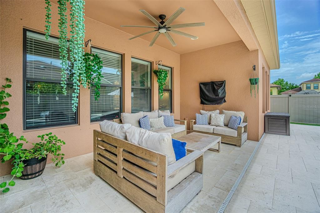 For Sale: $825,000 (4 beds, 3 baths, 2562 Square Feet)