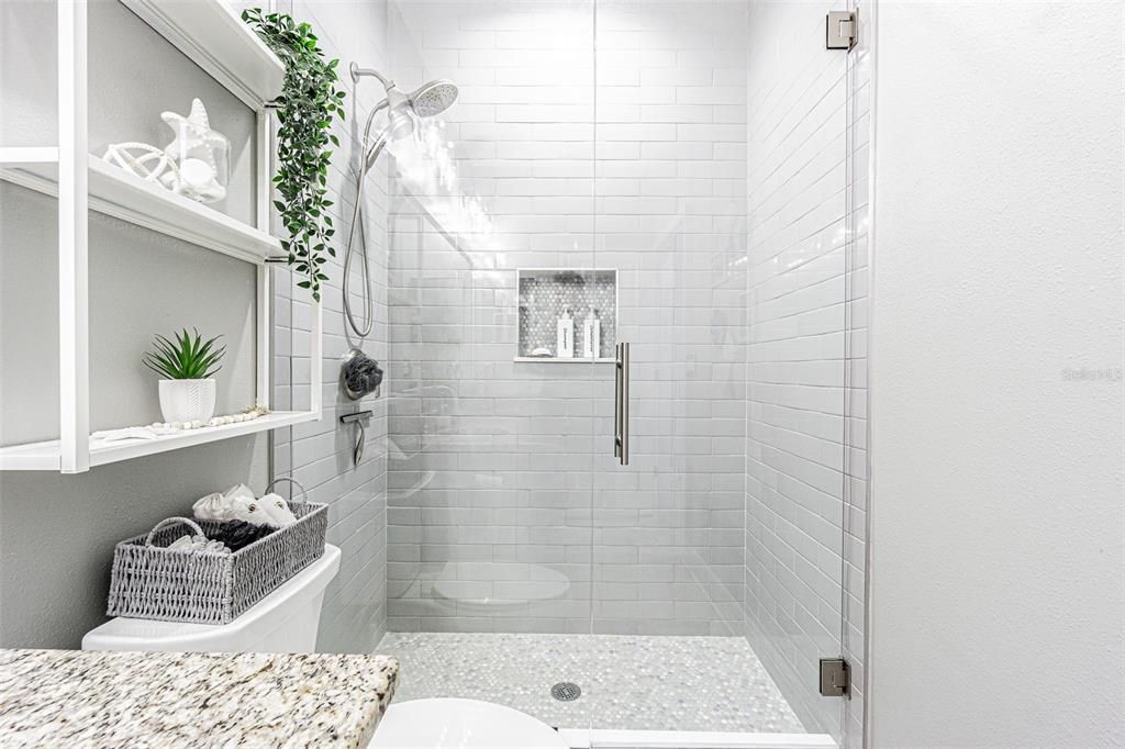 For Sale: $825,000 (4 beds, 3 baths, 2562 Square Feet)