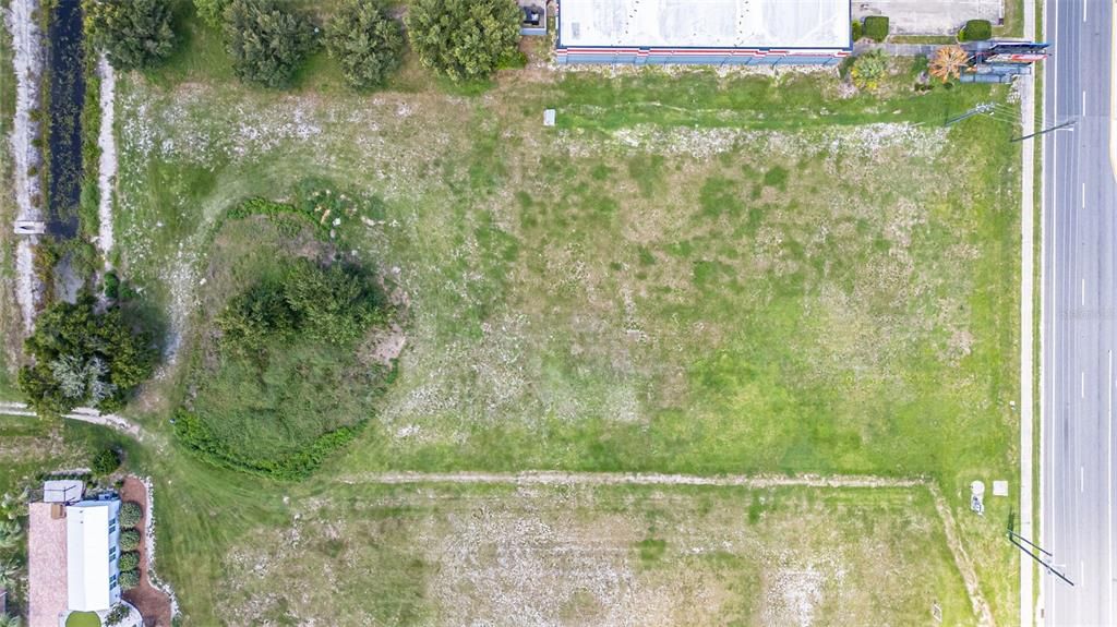 For Sale: $1,150,000 (1.40 acres)