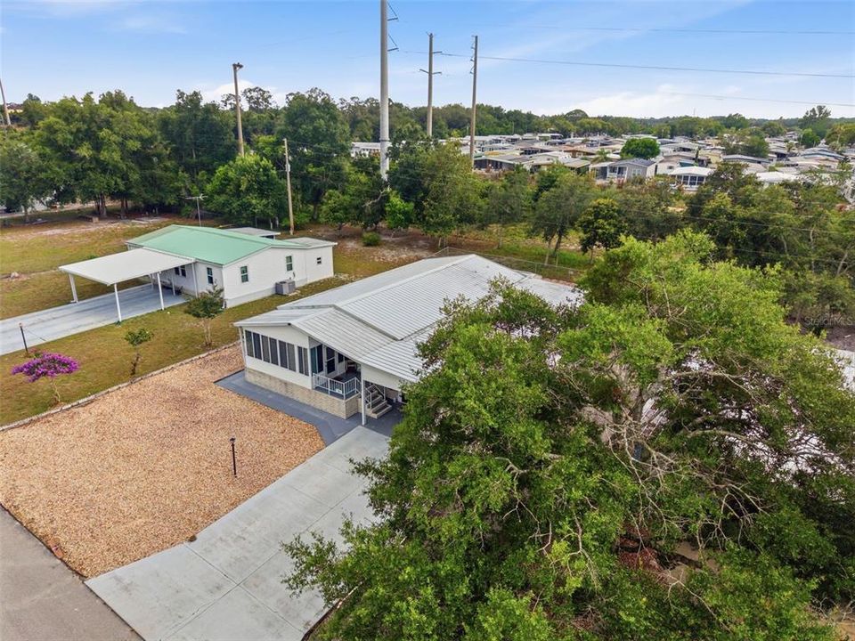 For Sale: $255,000 (2 beds, 2 baths, 1296 Square Feet)