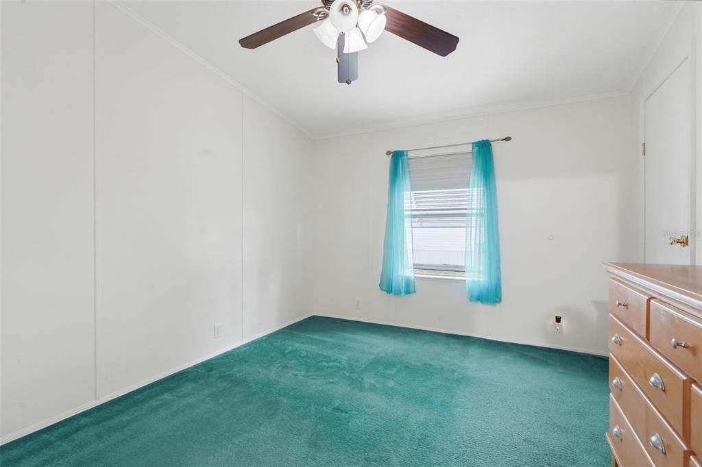 For Sale: $255,000 (2 beds, 2 baths, 1296 Square Feet)