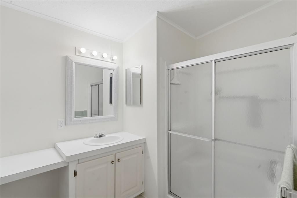 For Sale: $255,000 (2 beds, 2 baths, 1296 Square Feet)