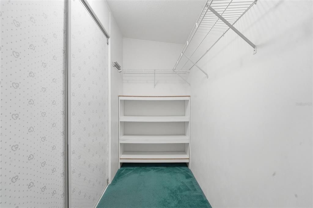 For Sale: $255,000 (2 beds, 2 baths, 1296 Square Feet)
