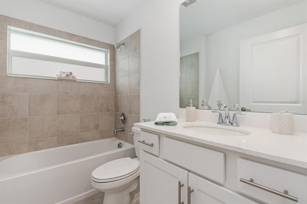 For Sale: $399,000 (2 beds, 2 baths, 1568 Square Feet)
