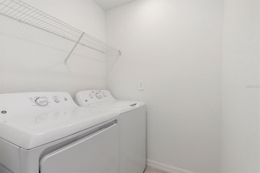 For Sale: $399,000 (2 beds, 2 baths, 1568 Square Feet)