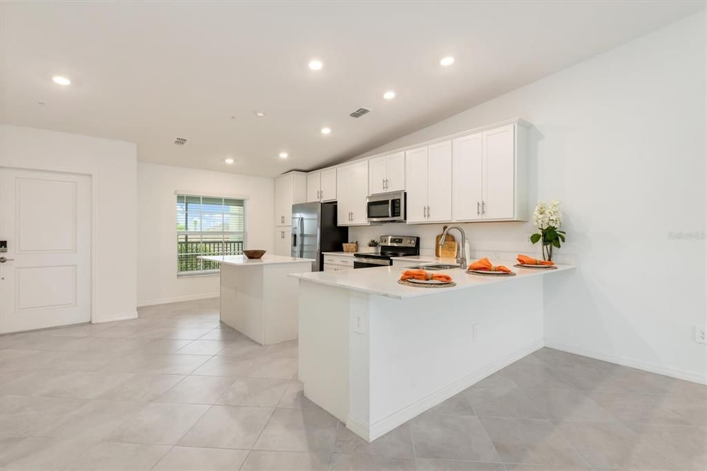 For Sale: $399,000 (2 beds, 2 baths, 1568 Square Feet)