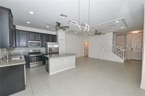 For Rent: $2,150 (3 beds, 2 baths, 1484 Square Feet)