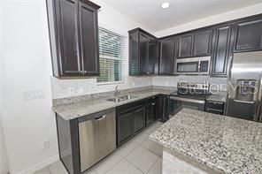 For Rent: $2,150 (3 beds, 2 baths, 1484 Square Feet)