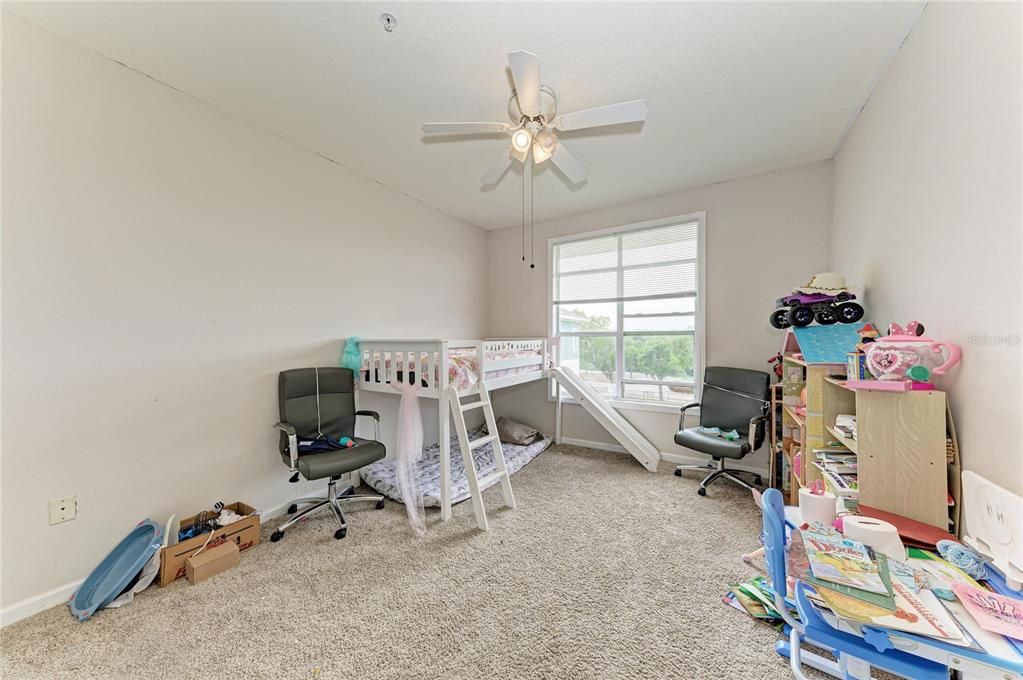 For Sale: $179,000 (2 beds, 1 baths, 1008 Square Feet)