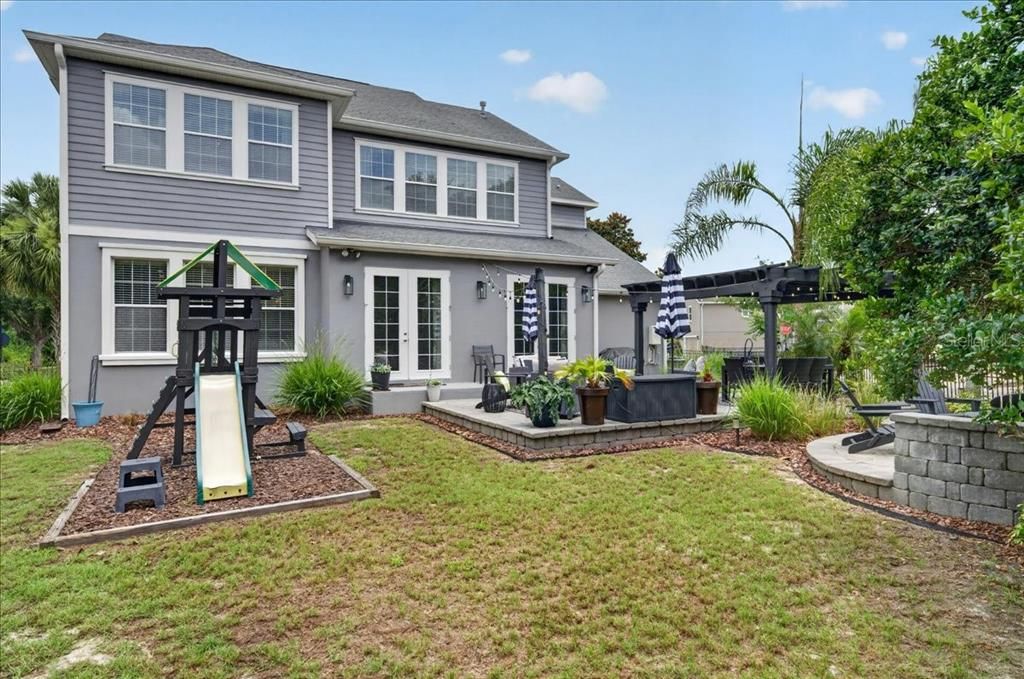 Active With Contract: $735,000 (5 beds, 3 baths, 3455 Square Feet)