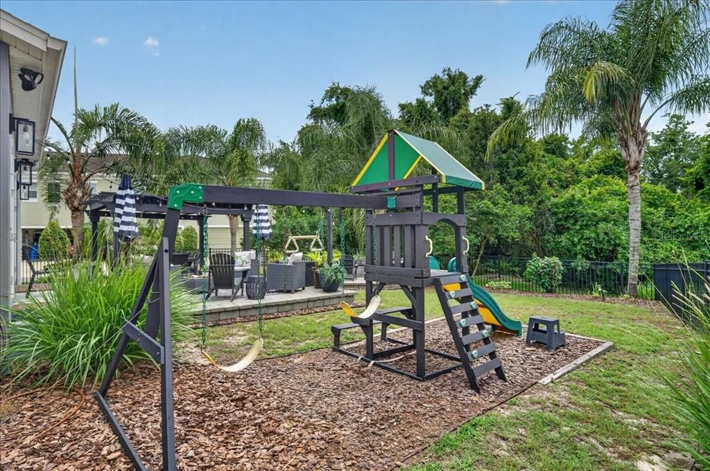 Active With Contract: $735,000 (5 beds, 3 baths, 3455 Square Feet)