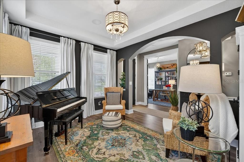 Active With Contract: $735,000 (5 beds, 3 baths, 3455 Square Feet)