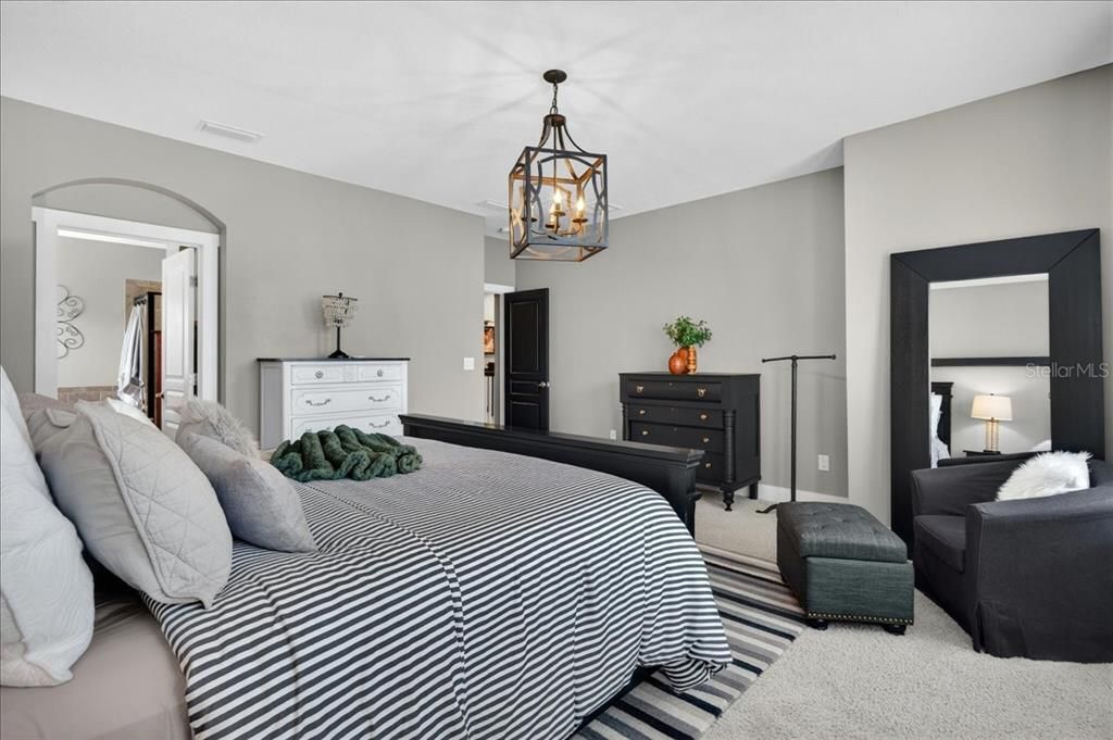 Active With Contract: $735,000 (5 beds, 3 baths, 3455 Square Feet)