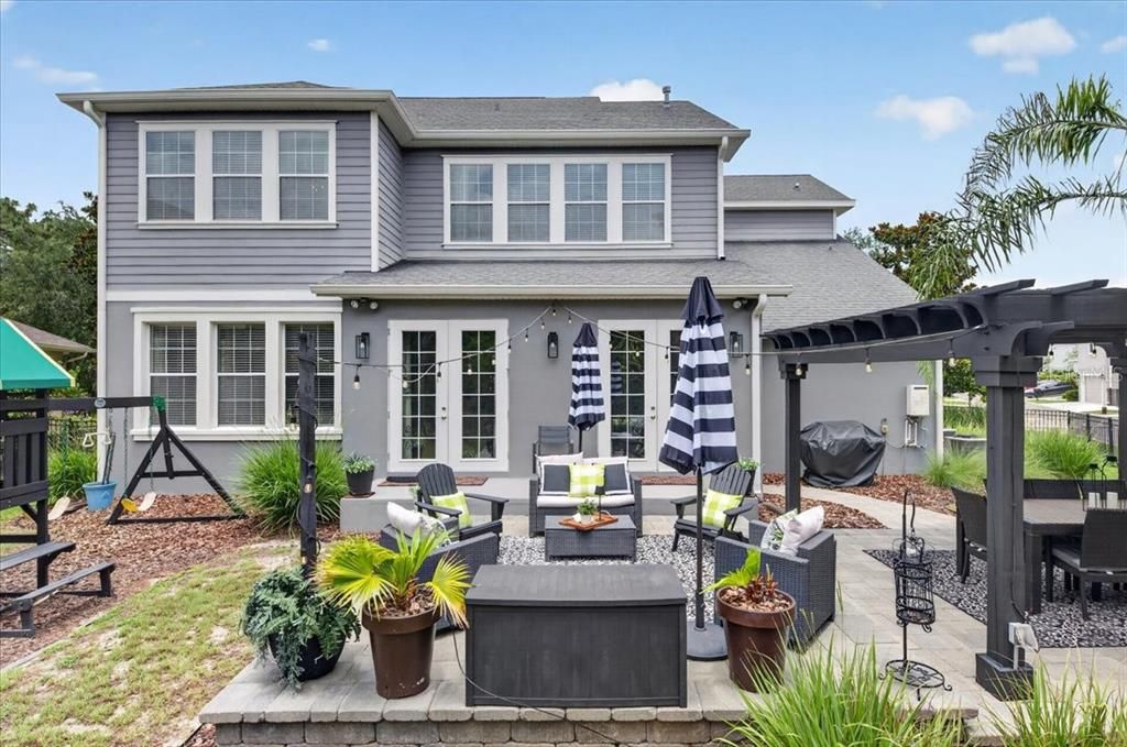 Active With Contract: $735,000 (5 beds, 3 baths, 3455 Square Feet)