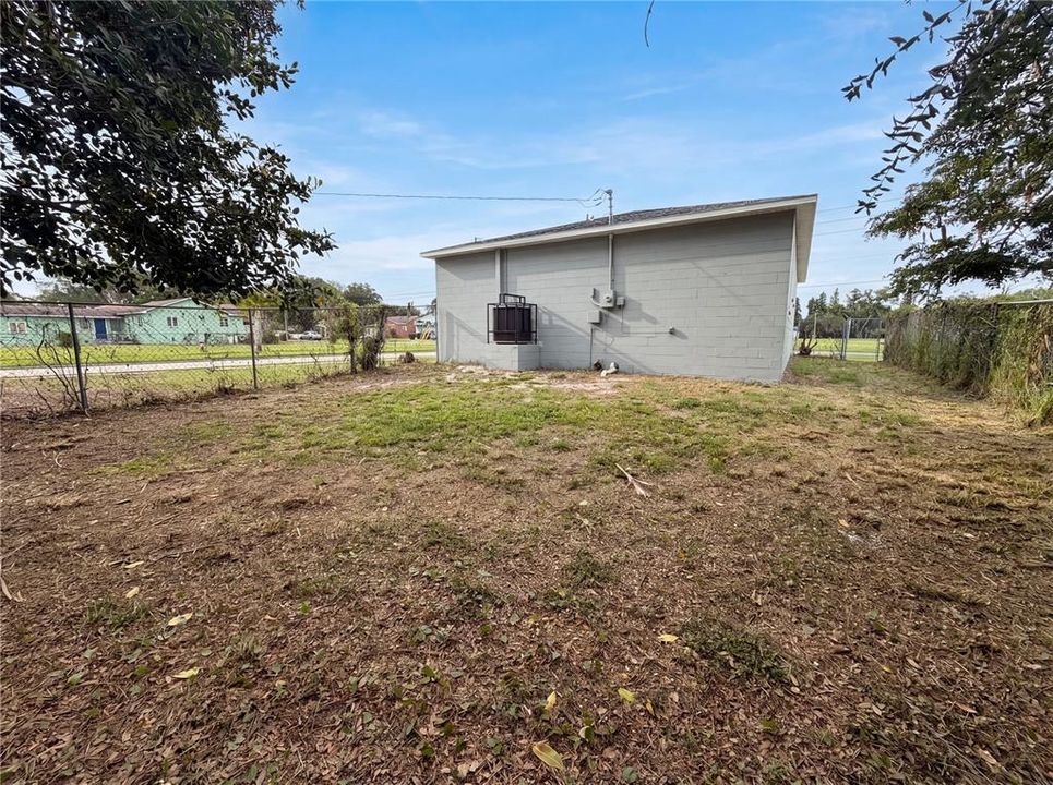 For Sale: $385,000 (3 beds, 2 baths, 1235 Square Feet)