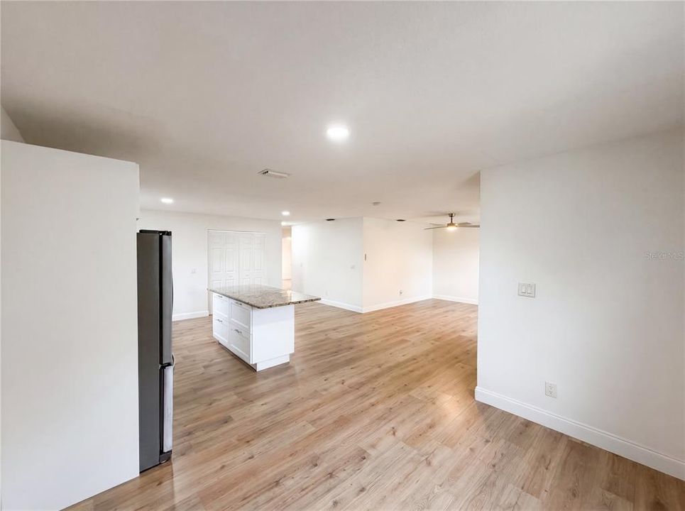For Sale: $385,000 (3 beds, 2 baths, 1235 Square Feet)