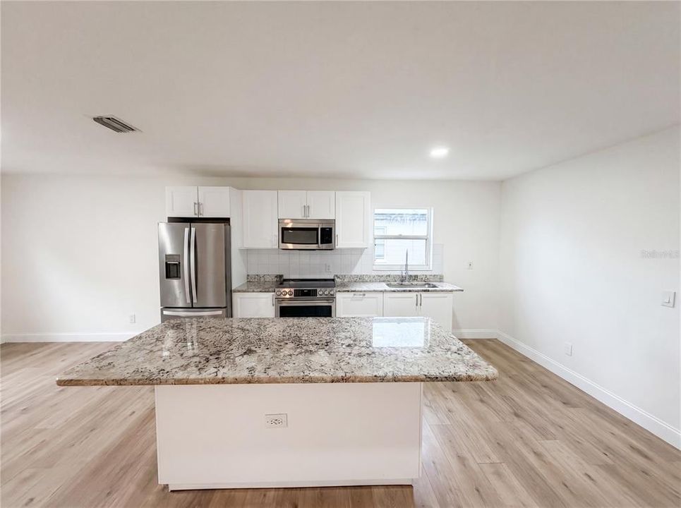 For Sale: $385,000 (3 beds, 2 baths, 1235 Square Feet)