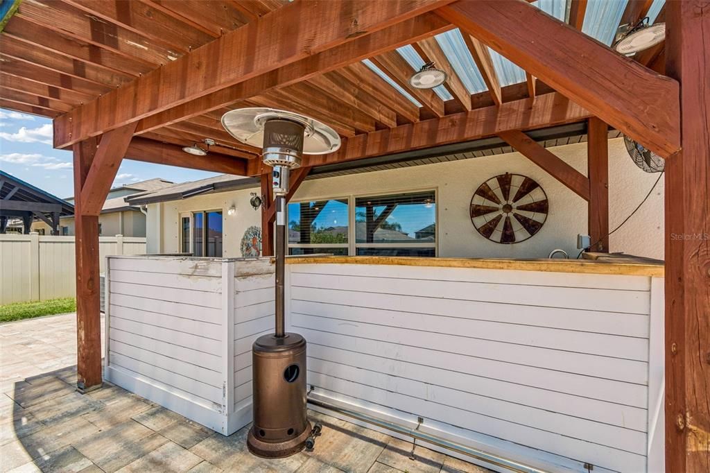 For Sale: $429,900 (4 beds, 2 baths, 1936 Square Feet)