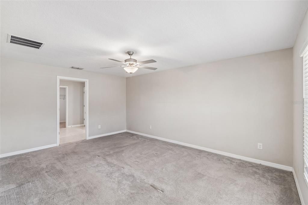 For Sale: $429,900 (4 beds, 2 baths, 1936 Square Feet)