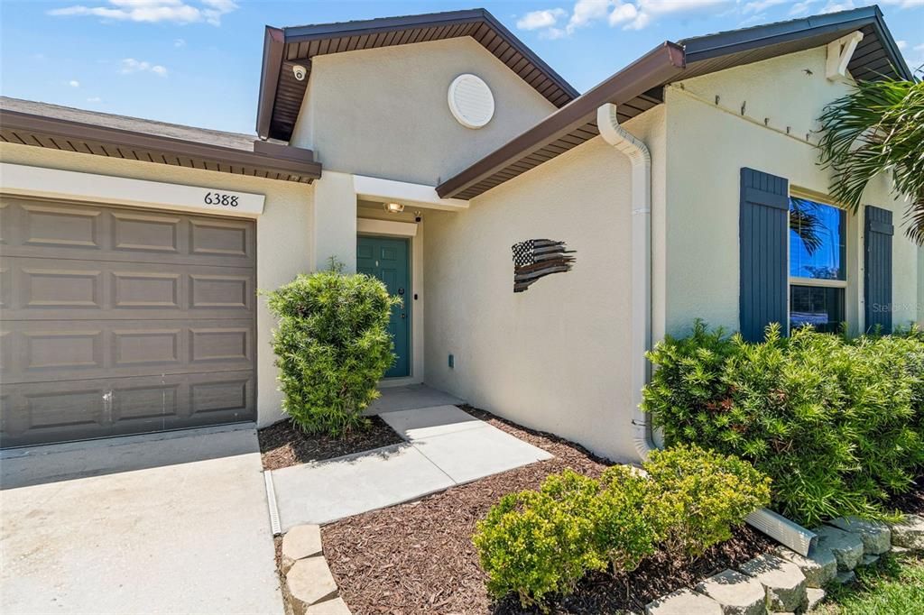 For Sale: $429,900 (4 beds, 2 baths, 1936 Square Feet)