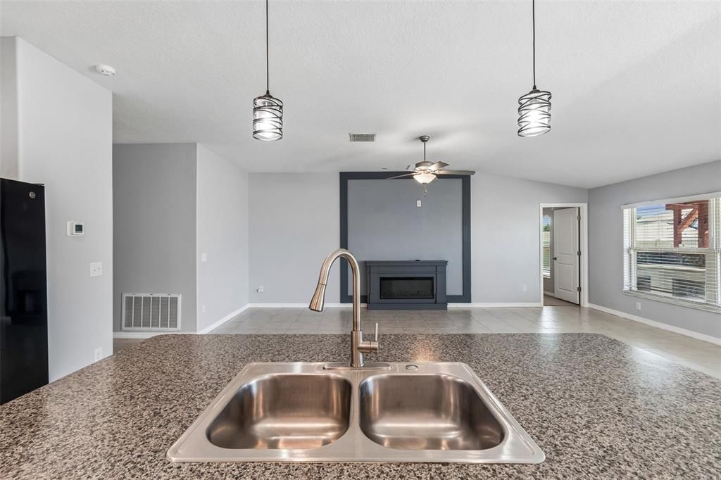 For Sale: $429,900 (4 beds, 2 baths, 1936 Square Feet)