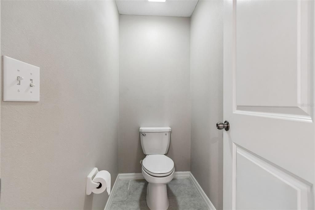 For Sale: $429,900 (4 beds, 2 baths, 1936 Square Feet)