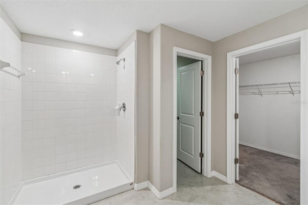 For Sale: $429,900 (4 beds, 2 baths, 1936 Square Feet)