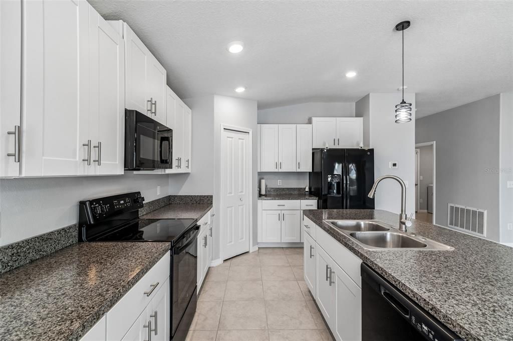 For Sale: $429,900 (4 beds, 2 baths, 1936 Square Feet)