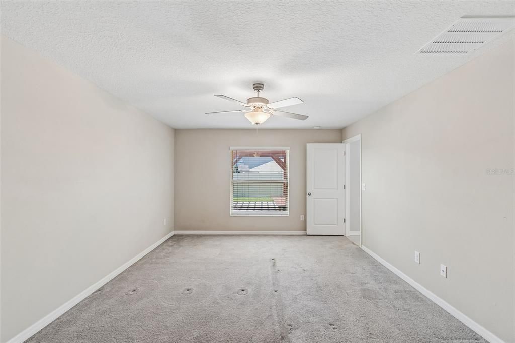 For Sale: $429,900 (4 beds, 2 baths, 1936 Square Feet)