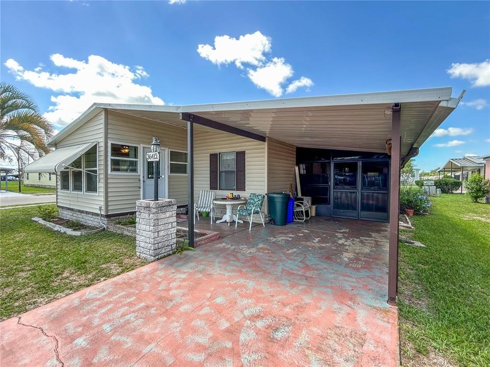 For Sale: $155,000 (2 beds, 2 baths, 1056 Square Feet)