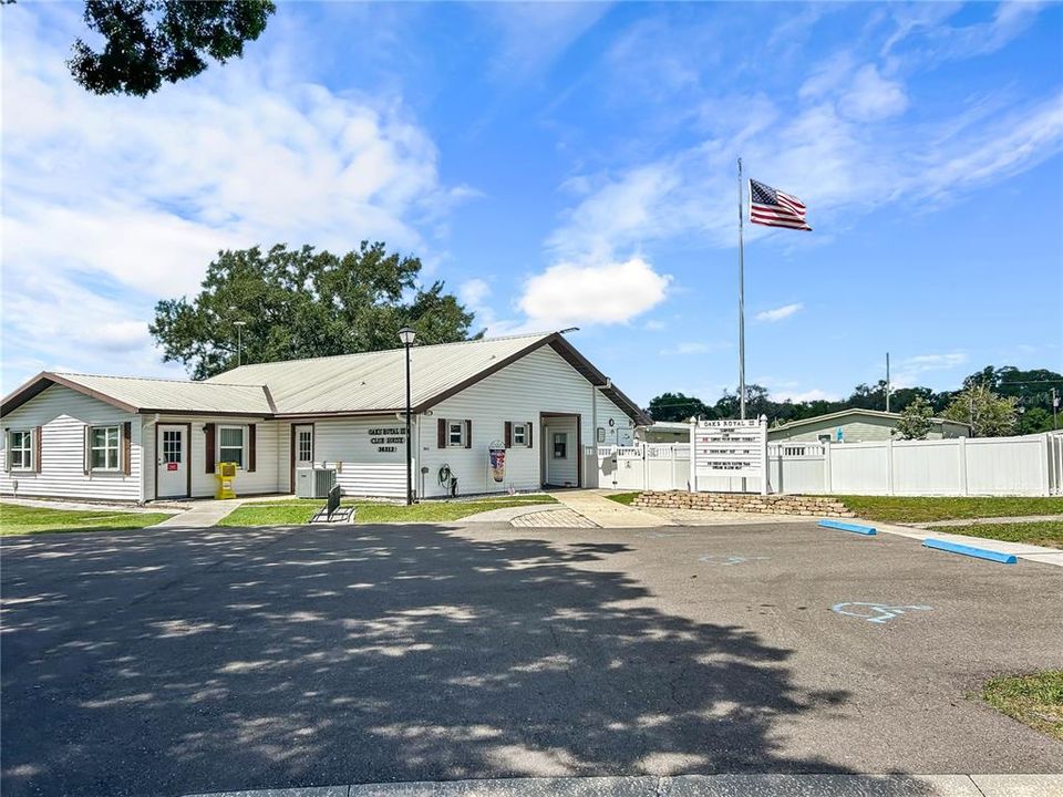 For Sale: $155,000 (2 beds, 2 baths, 1056 Square Feet)