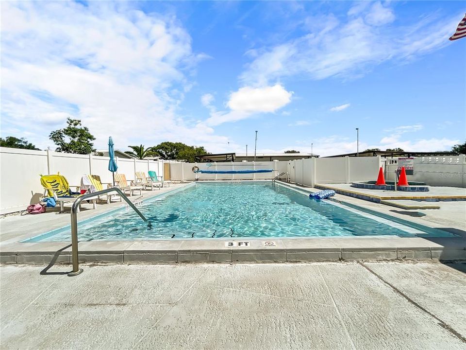 For Sale: $155,000 (2 beds, 2 baths, 1056 Square Feet)