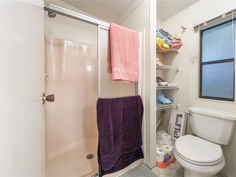 For Sale: $155,000 (2 beds, 2 baths, 1056 Square Feet)