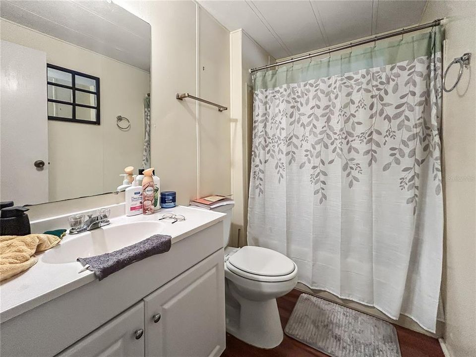 For Sale: $155,000 (2 beds, 2 baths, 1056 Square Feet)