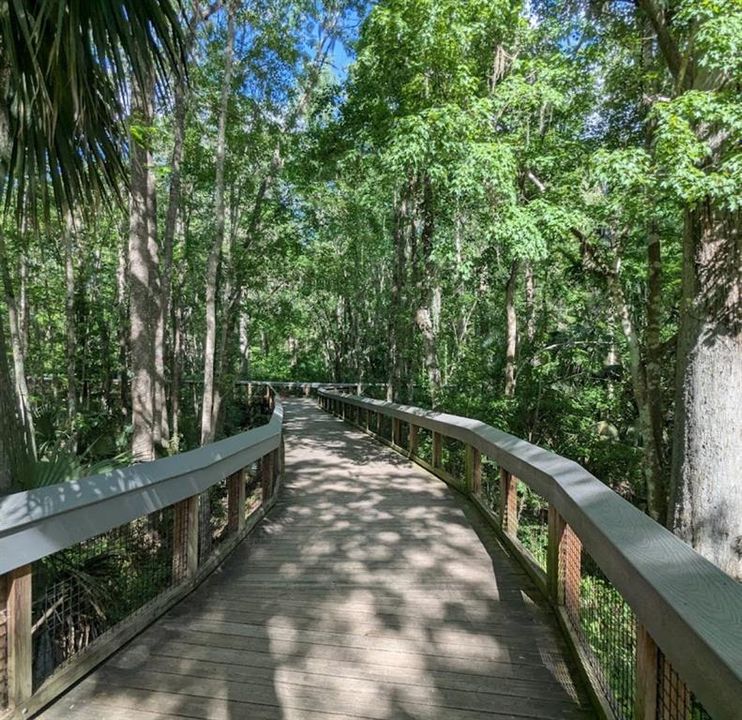 For Sale: $159,900 (3 beds, 2 baths, 1563 Square Feet)