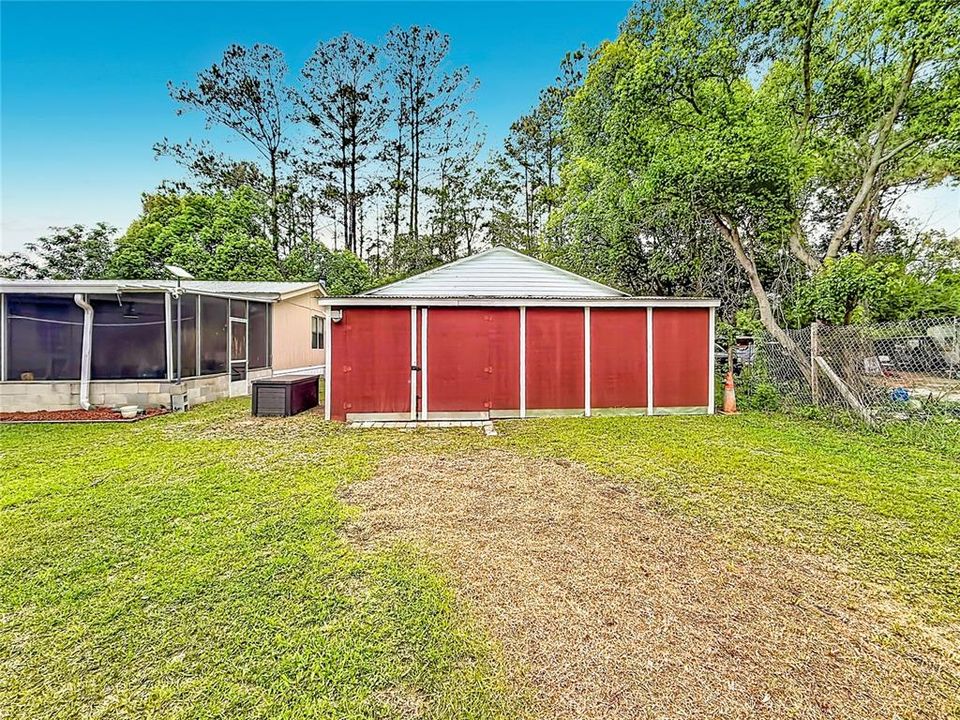 For Sale: $159,900 (3 beds, 2 baths, 1563 Square Feet)