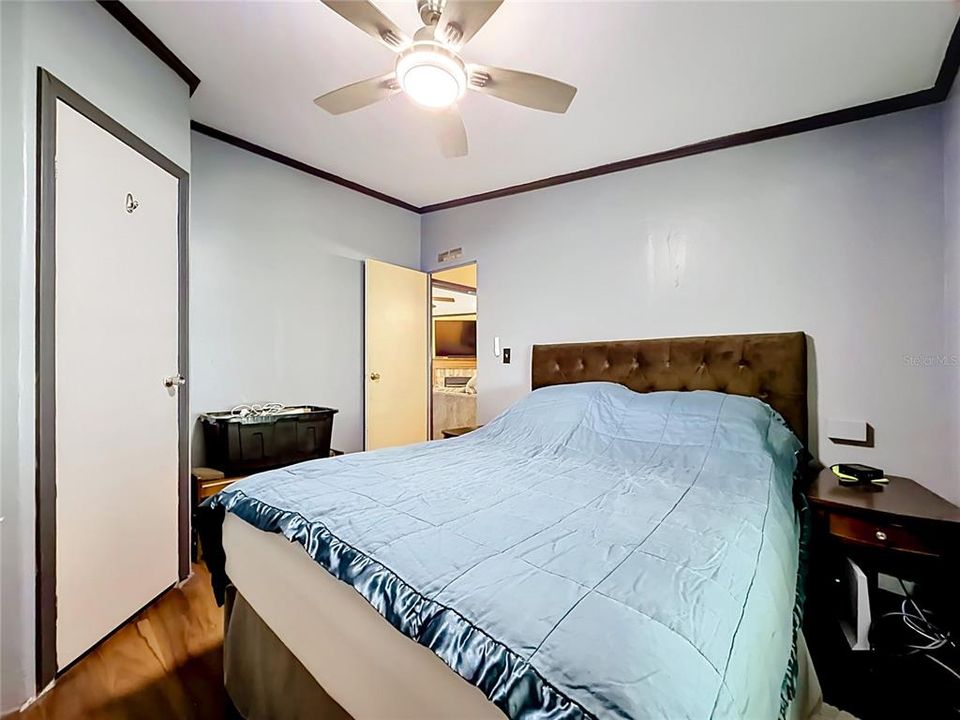 For Sale: $159,900 (3 beds, 2 baths, 1563 Square Feet)